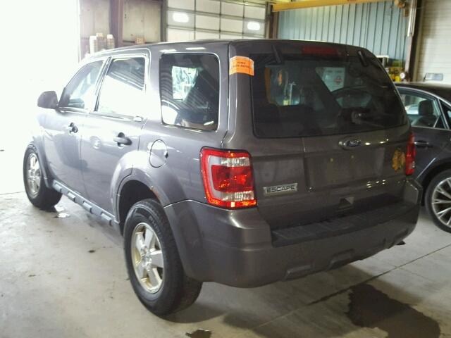 1FMCU0C74AKA54588 - 2010 FORD ESCAPE XLS GRAY photo 3