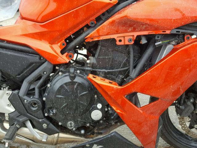 JKAEXEJ16HDA00110 - 2017 KAWASAKI EX650 J ORANGE photo 7