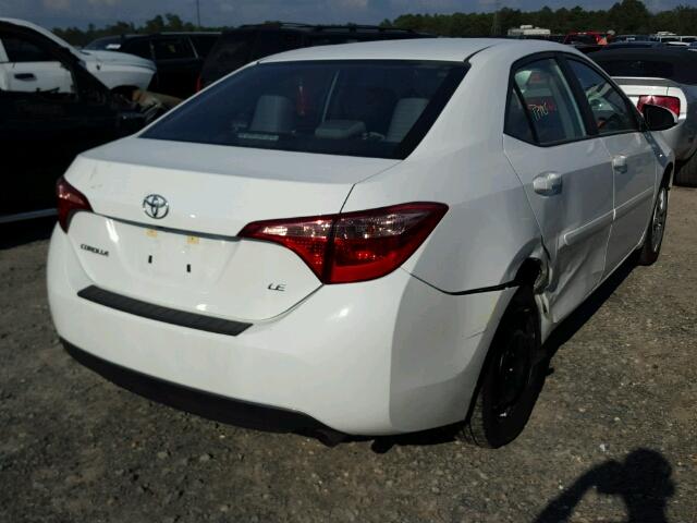 5YFBURHE5HP689200 - 2017 TOYOTA COROLLA L WHITE photo 4