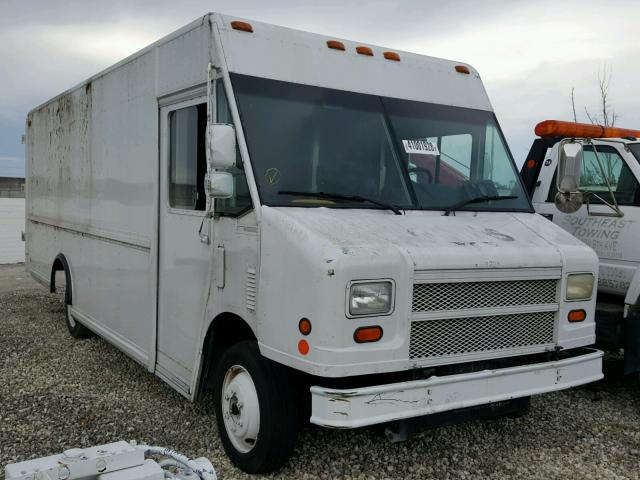 4UZAANBW21CH63197 - 2001 FREIGHTLINER CHASSIS M WHITE photo 1