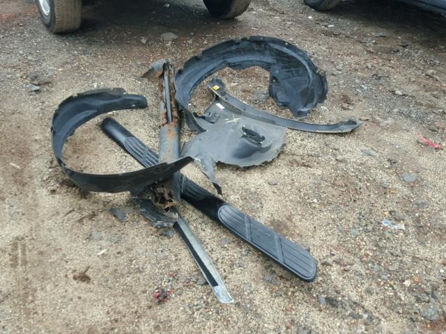 4F2CZ96183KM49152 - 2003 MAZDA TRIBUTE ES 银色 照片 9