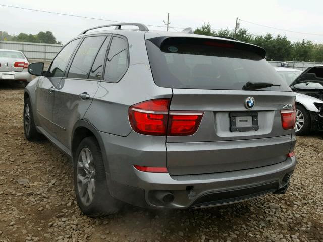 5UXZV4C51BL401080 - 2011 BMW X5 XDRIVE3 GRAY photo 3