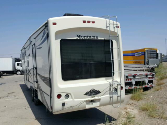 4YDF38526F4700789 - 2015 KEYSTONE MONTANA WHITE photo 3