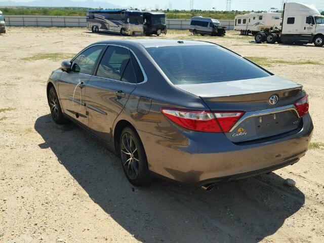 4T1BK1FK1FU557370 - 2015 TOYOTA CAMRY XSE CHARCOAL photo 3