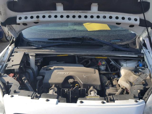 1GBDV13W48D211462 - 2008 CHEVROLET UPLANDER I WHITE photo 7