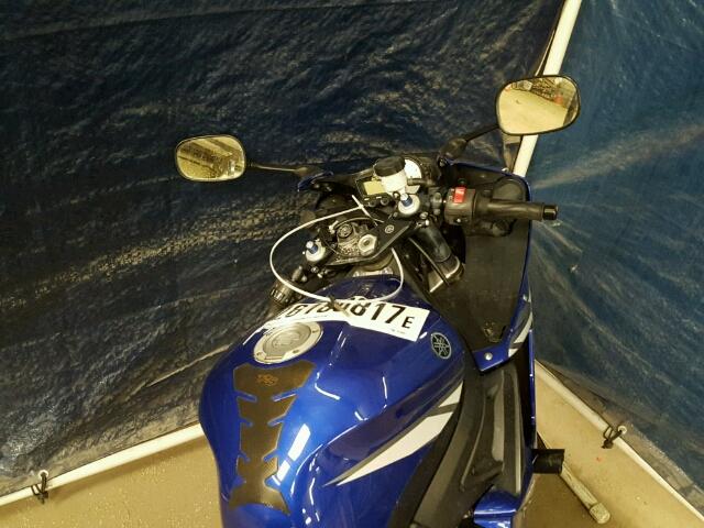 JYARJ06E24A013660 - 2004 YAMAHA YZFR6 L BLUE photo 5