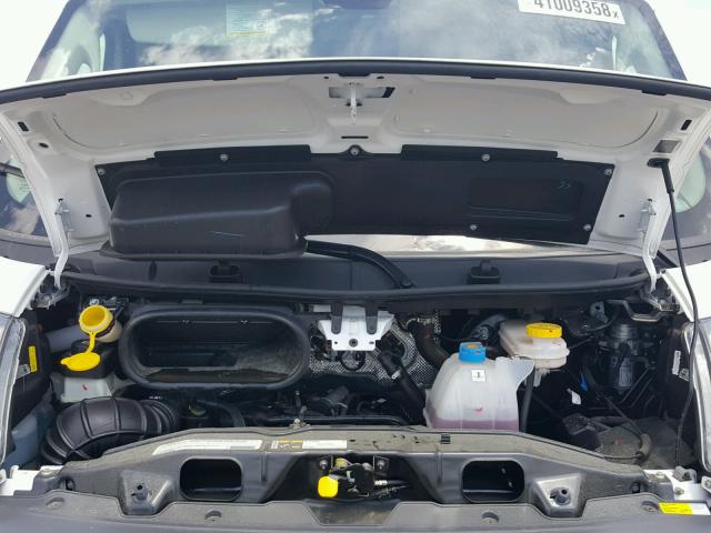 3C6URVJG5JE102166 - 2018 RAM PROMASTER 白色 照片 7