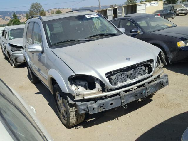 4JGAB54E53A379752 - 2003 MERCEDES-BENZ ML 320 SILVER photo 1