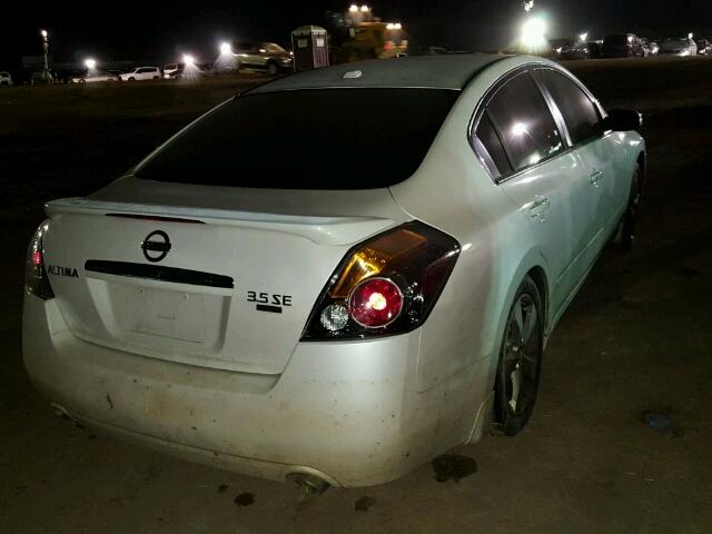 1N4BL21E87C135165 - 2007 NISSAN ALTIMA 3.5 WHITE photo 4