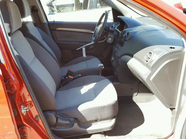 KL1TD66E19B620274 - 2009 CHEVROLET AVEO LS RED photo 5