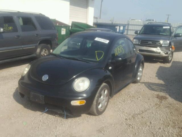 3VWCB21C82M417455 - 2002 VOLKSWAGEN NEW BEETLE 黑色 照片 2