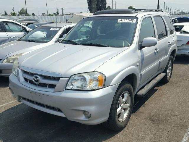 4F2CZ06165KM22031 - 2005 MAZDA TRIBUTE S SILVER photo 2