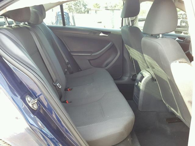 3VW2K7AJ2EM392595 - 2014 VOLKSWAGEN JETTA BASE BLUE photo 6