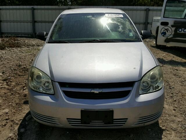 1G1AK54F557658429 - 2005 CHEVROLET COBALT GRAY photo 9