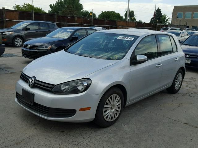 WVWDB7AJXCW040406 - 2012 VOLKSWAGEN GOLF SILVER photo 2
