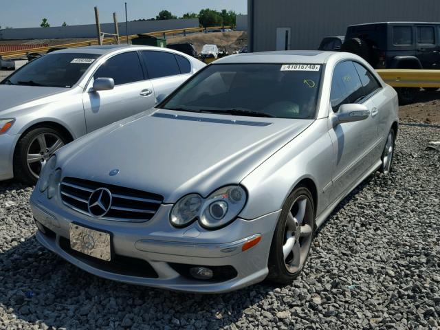 WDBTJ75J14F073786 - 2004 MERCEDES-BENZ CLK 500 SILVER photo 2