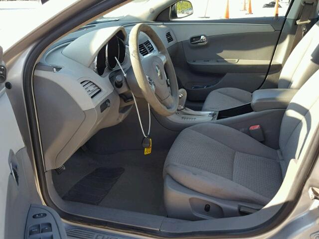 1G1ZG57BX8F263024 - 2008 CHEVROLET MALIBU LS SILVER photo 9