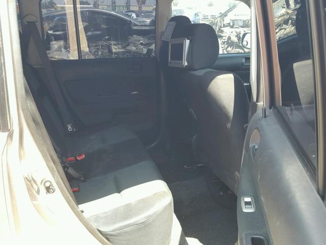 JTLKT334564107289 - 2006 TOYOTA SCION XB Boz foto 6