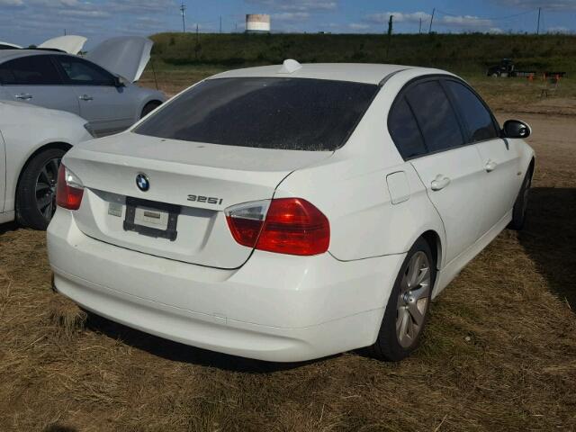 WBAVB13536KX39662 - 2006 BMW 325 WHITE photo 4