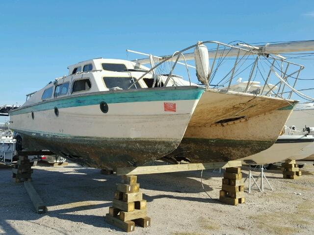 TXZ60297F090 - 1990 OCEA CATAMARAN WHITE photo 1