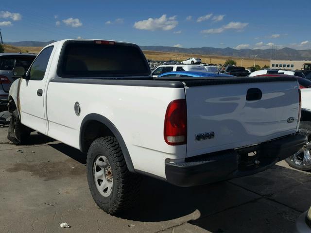 1FTPF18L3YKB22367 - 2000 FORD F150 WHITE photo 3