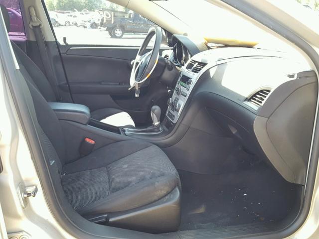 1G1ZH57B59F247831 - 2009 CHEVROLET MALIBU 1LT ოქროსფერი ფოტო 5
