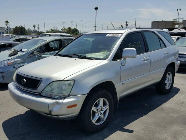 JTJGF10U110114304 - 2001 LEXUS RX300 SILVER photo 2