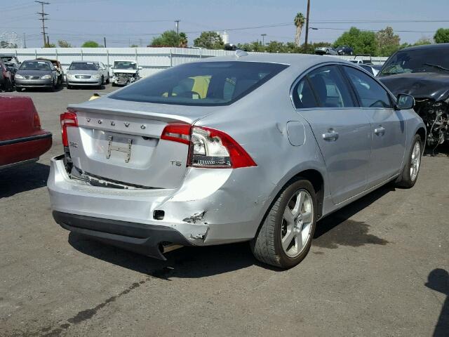 YV1622FS2C2121916 - 2012 VOLVO S60 T5 SILVER photo 4