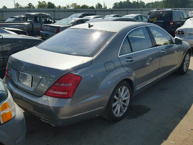 WDDNG9FB4BA364939 - 2011 MERCEDES-BENZ S 400 GRAY photo 4