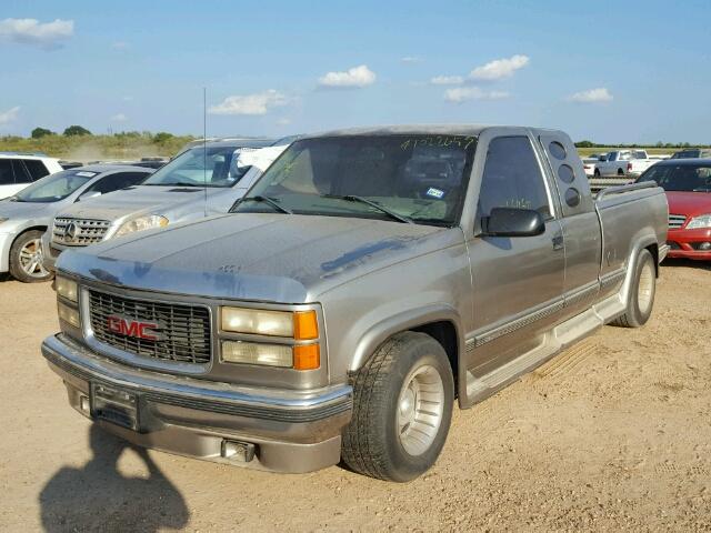 2GTEC19R7W1554251 - 1998 GMC SIERRA C15 TAN photo 2