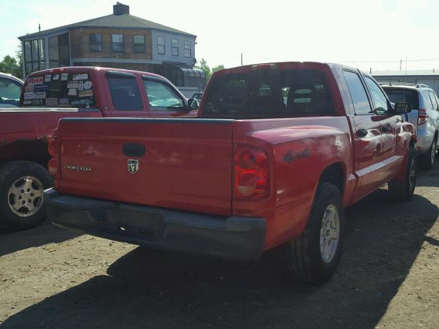 1D78W28K25S363727 - 2005 DODGE DAKOT RED photo 4