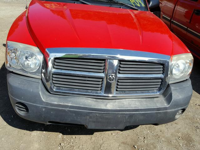 1D78W28K25S363727 - 2005 DODGE DAKOT RED photo 7