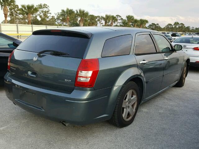 2D4FV48V15H555483 - 2005 DODGE MAGNUM SXT GRAY photo 4