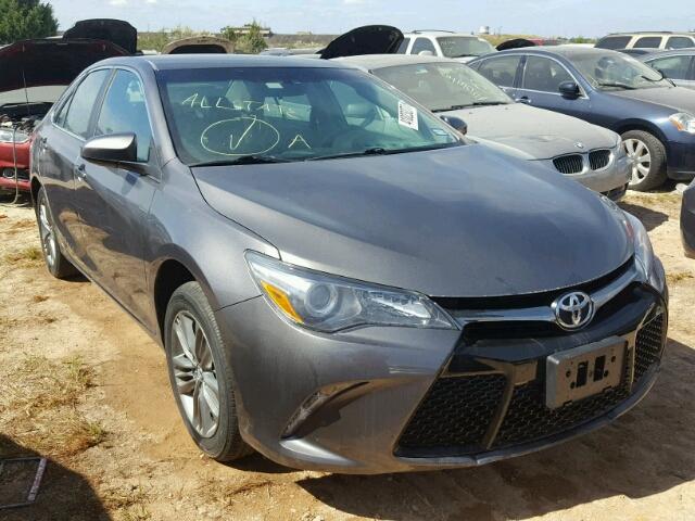 4T1BF1FK6HU641255 - 2017 TOYOTA CAMRY LE GRAY photo 1