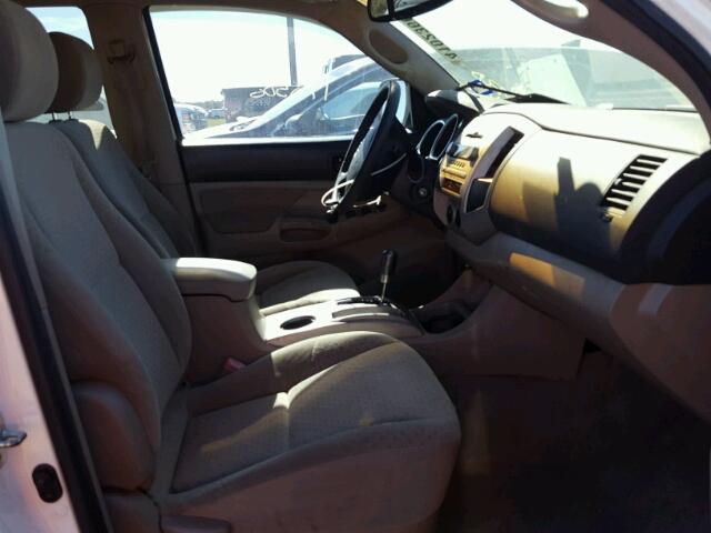 5TEJU62N95Z029248 - 2005 TOYOTA TACOMA WHITE photo 5