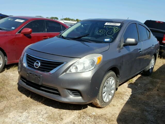 3N1CN7AP2EL814716 - 2014 NISSAN VERSA GRAY photo 2