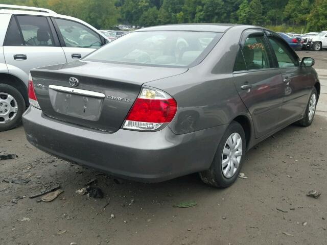 4T1BE32K25U542240 - 2005 TOYOTA CAMRY LE 灰色 照片 4