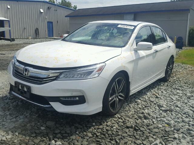 1HGCR3F99HA013203 - 2017 HONDA ACCORD TOU WHITE photo 2