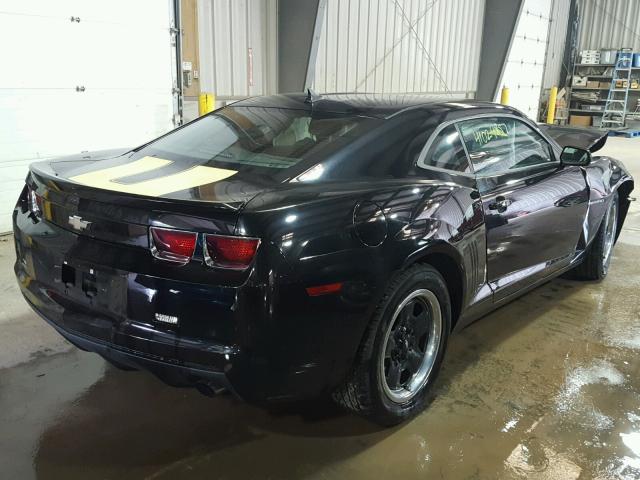 2G1FA1E31C9168541 - 2012 CHEVROLET CAMARO BLACK photo 4