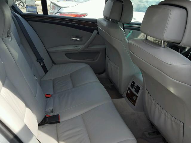 WBANV13568CZ60466 - 2008 BMW 528 XI SILVER photo 6