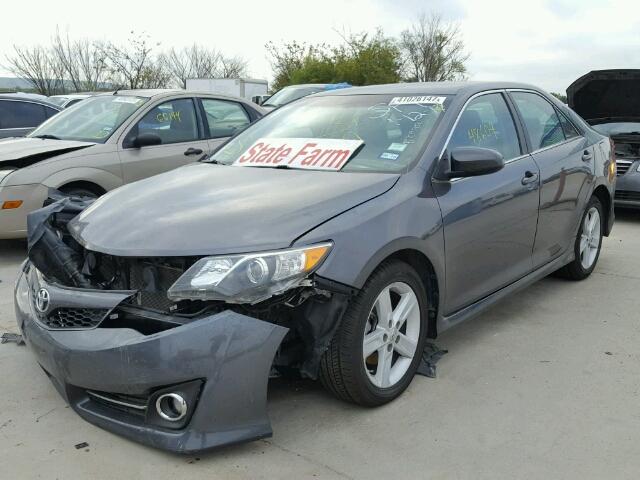 4T1BF1FK9DU288973 - 2013 TOYOTA CAMRY GRAY photo 2