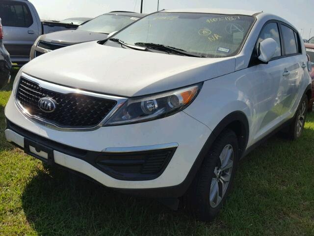 KNDPB3AC0G7860386 - 2016 KIA SPORTAGE L WHITE photo 2