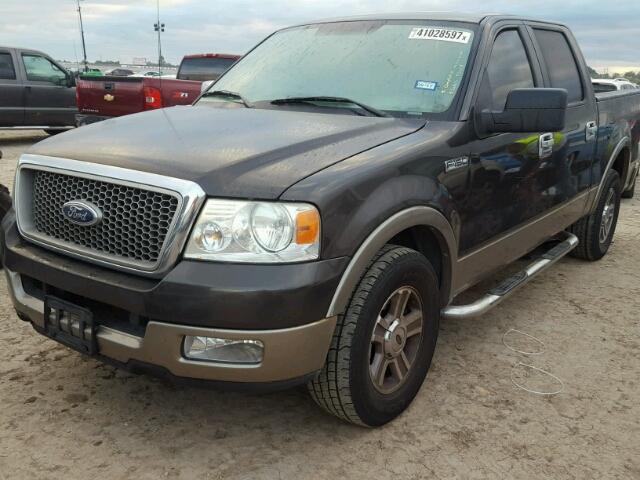 1FTPW12575FB20264 - 2005 FORD F150 SUPER GRAY photo 2