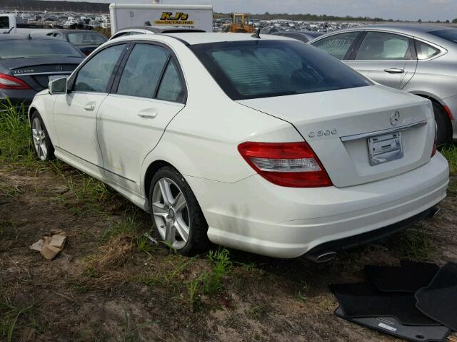 WDDGF5EB2AR099119 - 2010 MERCEDES-BENZ C WHITE photo 3