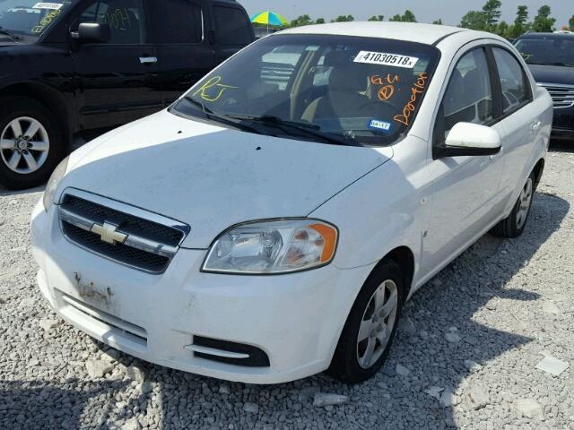 KL1TD56698B219881 - 2008 CHEVROLET AVEO BASE Biały zdjęcie 2
