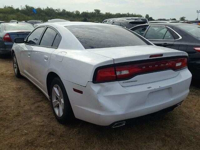 2C3CDXBG3EH300028 - 2014 DODGE CHARGER WHITE photo 3