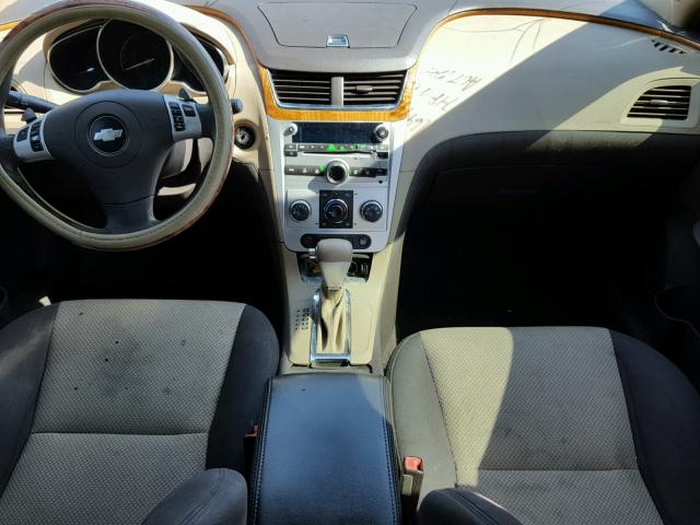 1G1ZC5EB8AF229488 - 2010 CHEVROLET MALIBU 1LT BEIGE photo 9