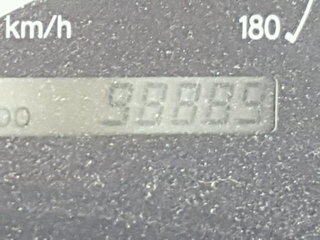 1Y1SK52811Z417185 - 2001 CHEVROLET GEO PRIZM 红色 照片 8