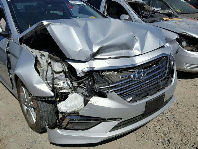 5NPE24AF5FH169159 - 2015 HYUNDAI SONATA SE SILVER photo 9