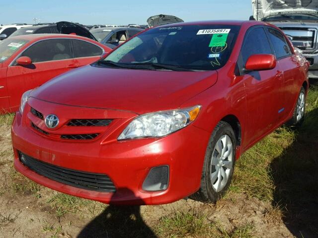 2T1BU4EE0CC820310 - 2012 TOYOTA COROLLA RED photo 2